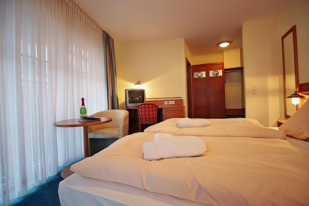 Haus Weida Hotel Breege Quarto foto