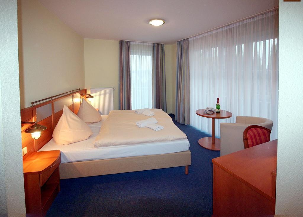 Haus Weida Hotel Breege Quarto foto